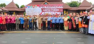 PERINGATI HARI SUMPAH PEMUDA KE-91 DI TAMAN ALUN-ALUN KAPUAS PERINGATI HARI SUMPAH PEMUDA KE-91 DI TAMAN ALUN-ALUN KAPUAS