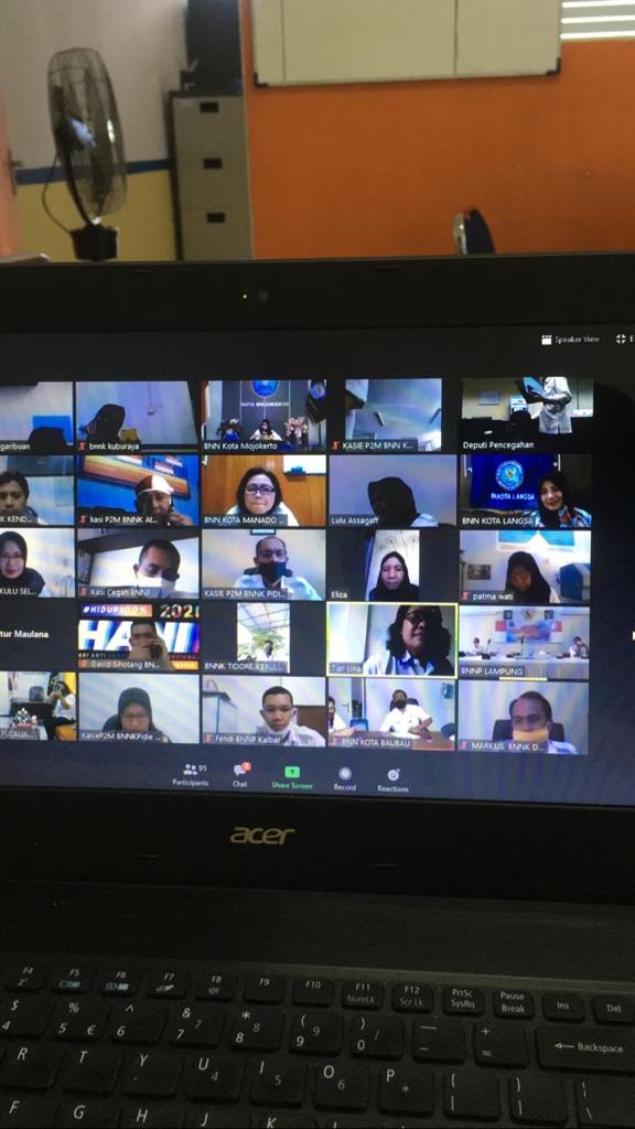 BIDANG P2M BNNP KALBAR LAKSANAKAN VIDCON BERSAMA DEPUTI PENCEGAHAN BNN RI BIDANG P2M BNNP KALBAR LAKSANAKAN VIDCON BERSAMA DEPUTI PENCEGAHAN BNN RI