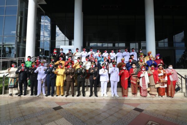 MEMPERINGATI DIRGAHAYU INDONESIA KE-75 MEMPERINGATI DIRGAHAYU INDONESIA KE-75