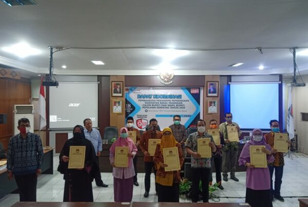 MOU/NOTA KESEPAHAMAN DALAM RANGKA KERJASAMA PEMERIKSAAN PASANGAN CALON BUPATI DAN WAKIL BUPATI MOU/NOTA KESEPAHAMAN DALAM RANGKA KERJASAMA PEMERIKSAAN PASANGAN CALON BUPATI DAN WAKIL BUPATI