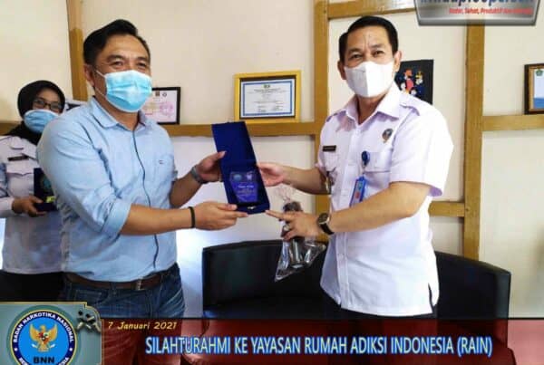 KEPALA BNNP KALBAR KUNJUNGI RUMAH ADIKSI INDONESIA (RAIN)