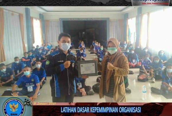 LATIHAN DASAR KEPEMIMPINAN, BNNP KALBAR SISIPKAN P4GN KE MAHASISWA DAN MAHASISWI
