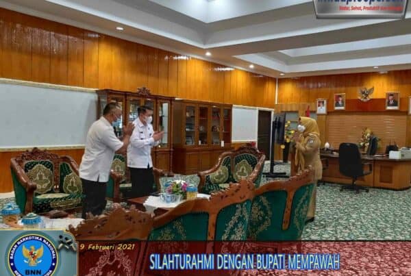 SILAHTURAHMI KA BNNP KALBAR DENGAN BUPATI MEMPAWAH