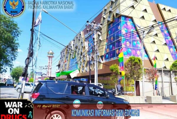 KELILING PONTIANAK LAKSANAKAN KOMUNIKASI INFORMASI DAN EDUKASI KELILING PONTIANAK LAKSANAKAN KOMUNIKASI INFORMASI DAN EDUKASI