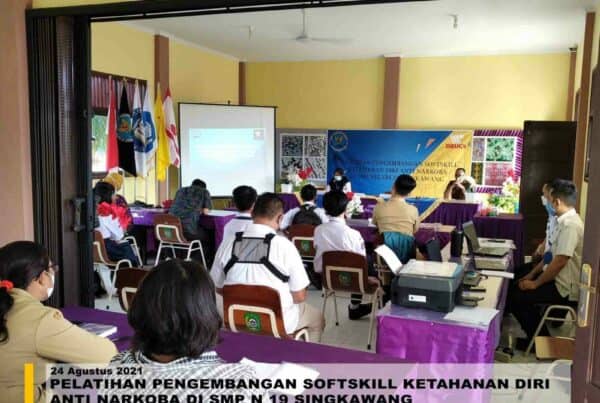 PELATIHAN PENGEMBANGAN SOFTSKILL KETAHANAN DIRI ANTI NARKOBA DI SMP N 19 SINGKAWANG