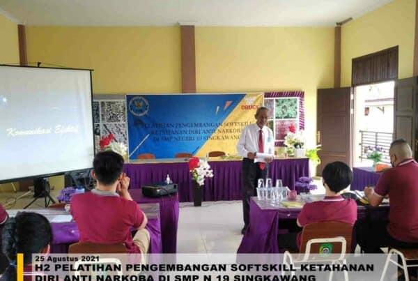 H2 PELATIHAN PENGEMBANGAN SOFTSKILL KETAHANAN DIRI ANTI NARKOBA DI SMP N 19 SINGKAWANG