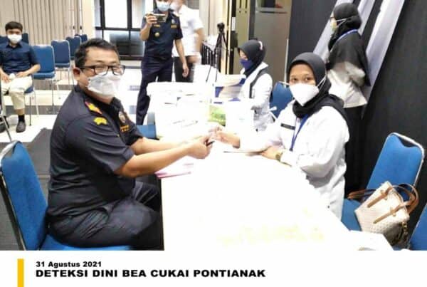 BEA CUKAI PONTIANAK LAKSANAKAN DETEKSI DINI, TEST URINE SELURUH PEGAWAINYA