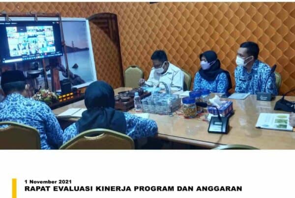 RAPAT EVALUASI KINERJA PROGRAM DAN ANGGARAN RAPAT EVALUASI KINERJA PROGRAM DAN ANGGARAN