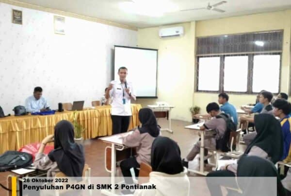 Penyuluhan P4GN di SMK 2 Pontianak