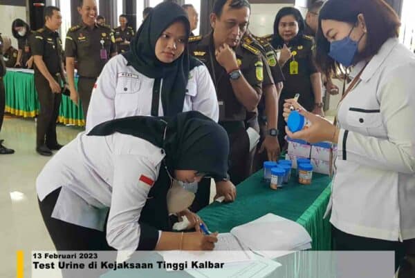 Test Urine di Kejaksaan Tinggi Kalbar
