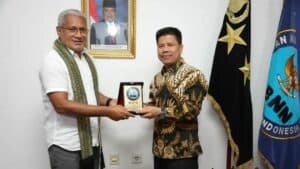 KEPALA BNN RI TERIMA KUNJUNGAN BUPATI SAMBAS, BAHAS PENANGGULANGAN NARKOTIKA DI WILAYAH PERBATASAN KEPALA BNN RI TERIMA KUNJUNGAN BUPATI SAMBAS, BAHAS PENANGGULANGAN NARKOTIKA DI WILAYAH PERBATASAN