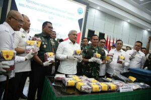 Penggagalan Penyelundupan Narkotika Oleh Kodam Tanjungpura XII Isyaratkan Ancaman Jaringan Narkotika Internasional Dari Negara Tetangga Penggagalan Penyelundupan Narkotika Oleh Kodam Tanjungpura XII Isyaratkan Ancaman Jaringan Narkotika Internasional Dari Negara Tetangga